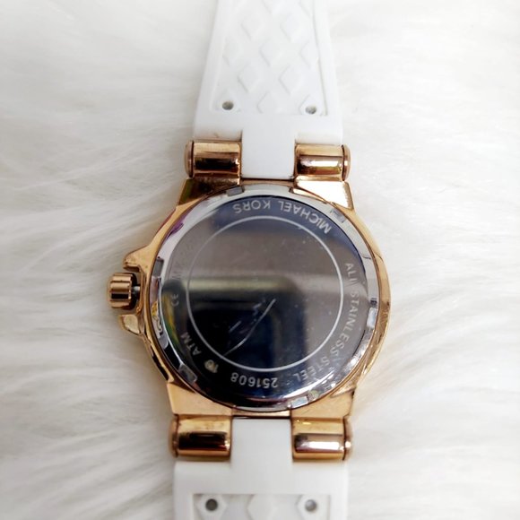 Michael Kors Mini Dylan Silver Dial watch - Picture 3 of 3